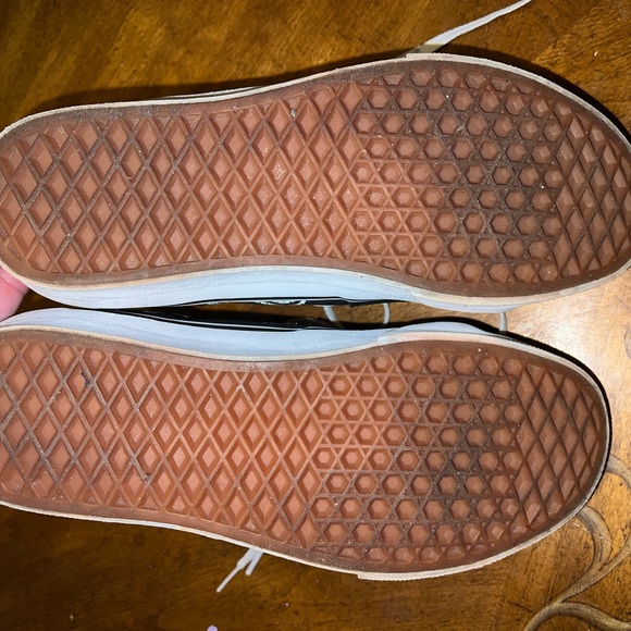 Vans - Picture 6 of 6